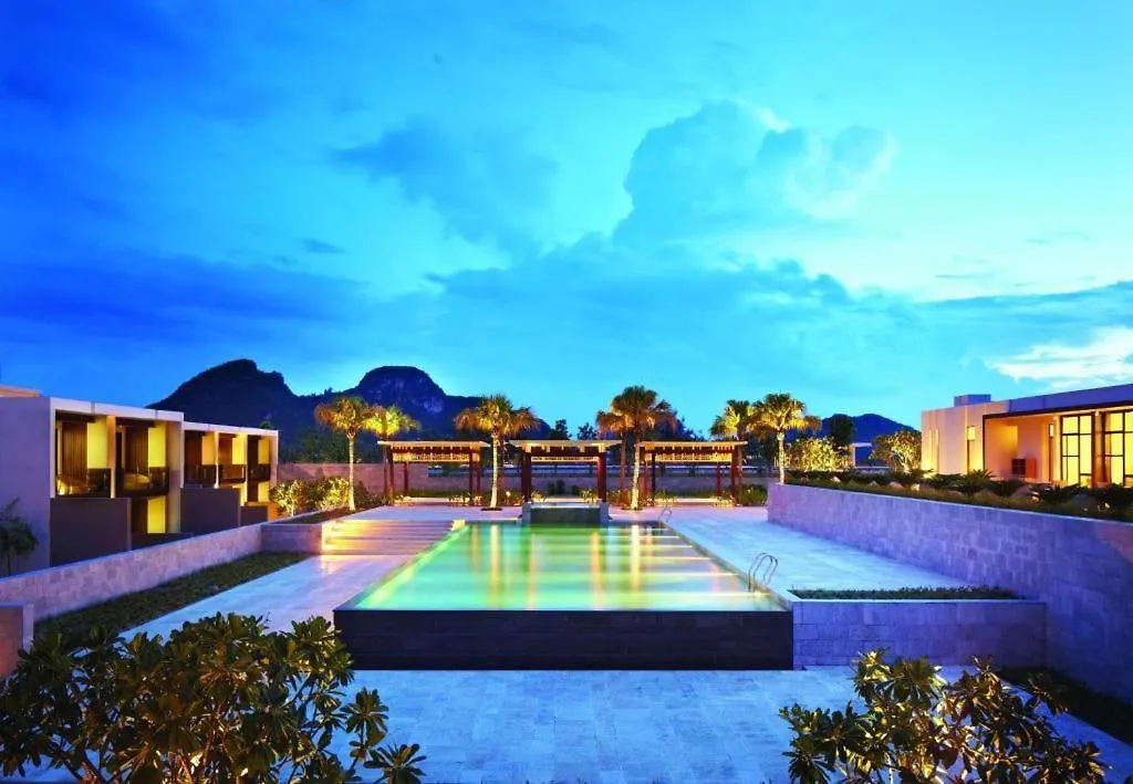 Villa Seaview And Apartment -Spa Da Nang Resort By Jt Group 